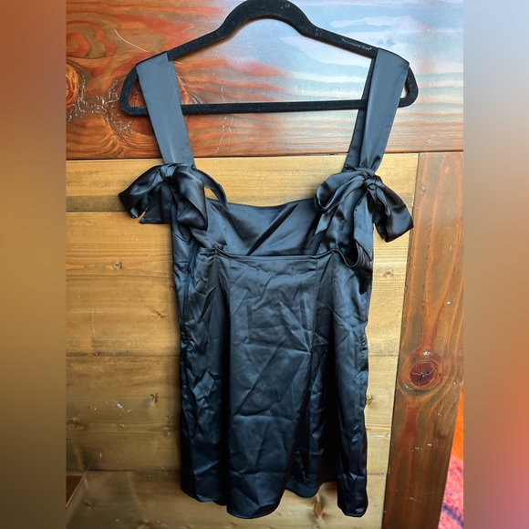 NWT Urban Outfitters Double Bow Satin Mini Dress - Picture 2 of 5